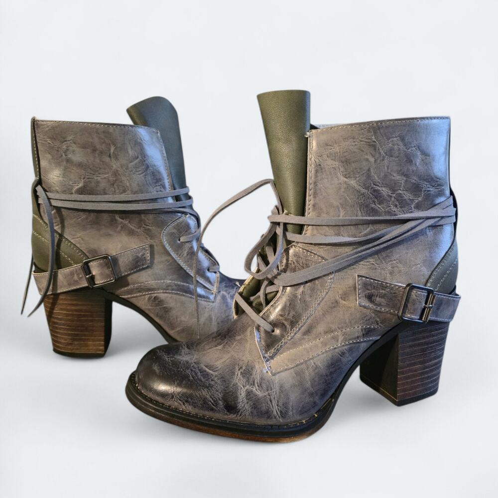 Maurices Juniper Hiker Heel Gray Faux Leather Ankle Booties Womens Size 10